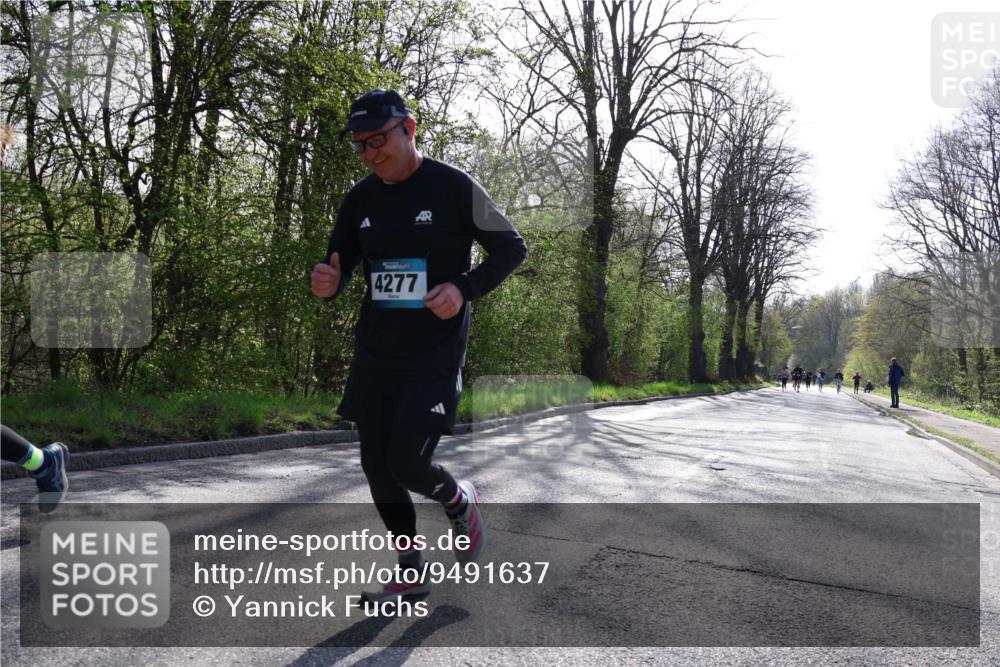 12.04.2026 - 45. Internationalen Wilhelmsburger Insellauf Yannick Fuchs http://msf.ph/oto/9491637 12.04.2026 10:42:22 Laufen 4277 meine-sportfotos.de