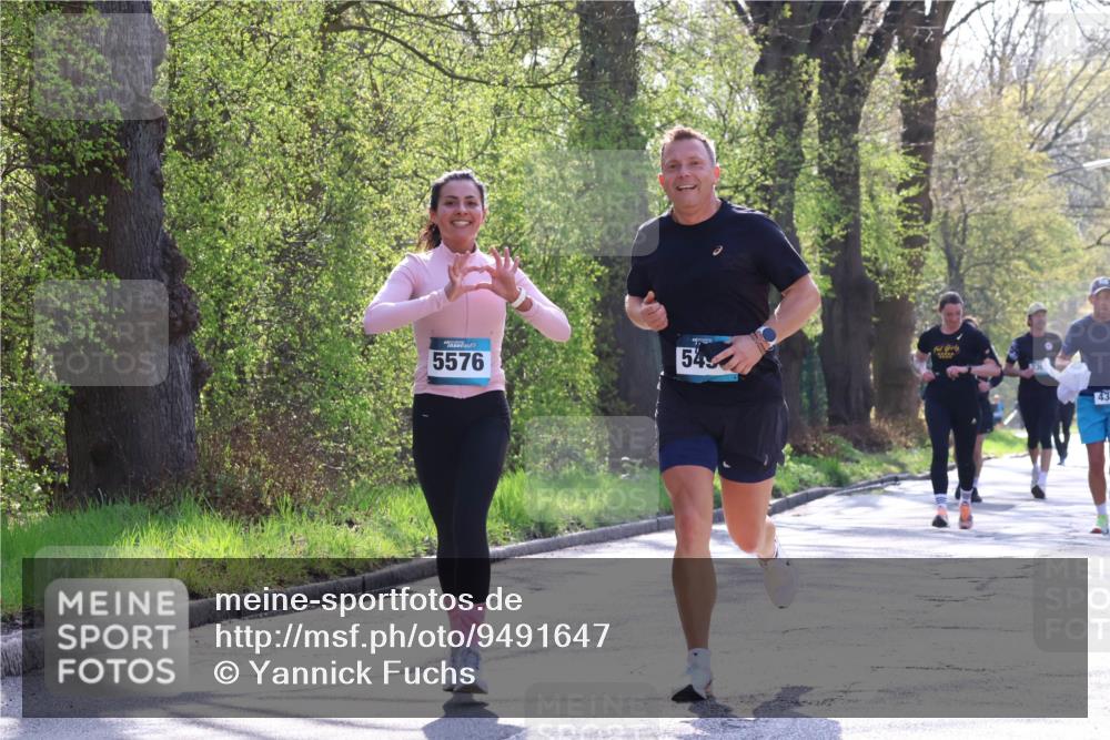 12.04.2026 - 45. Internationalen Wilhelmsburger Insellauf Yannick Fuchs http://msf.ph/oto/9491647 12.04.2026 10:42:34 Laufen 5576, 54 meine-sportfotos.de