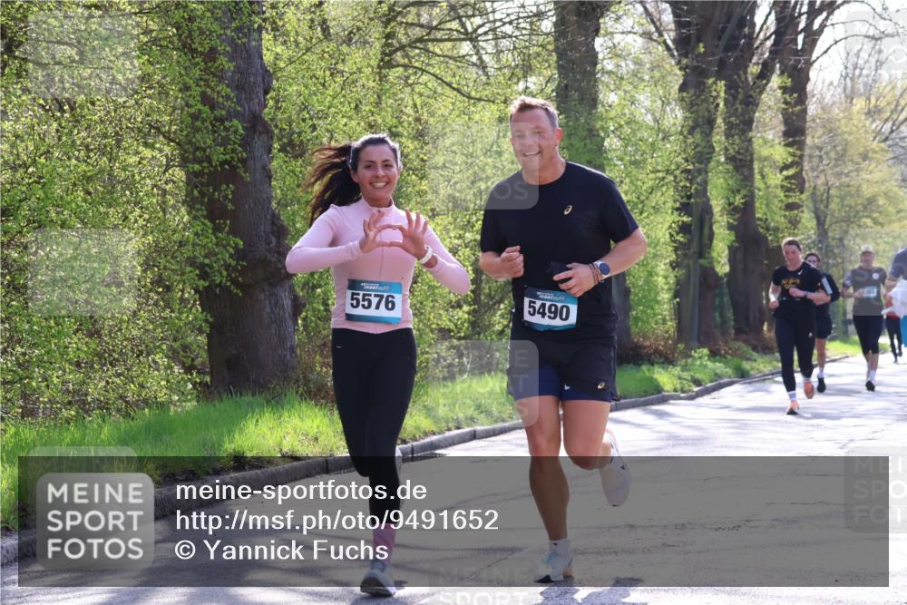12.04.2026 - 45. Internationalen Wilhelmsburger Insellauf Yannick Fuchs http://msf.ph/oto/9491652 12.04.2026 10:42:35 Laufen 5576, 5490 meine-sportfotos.de