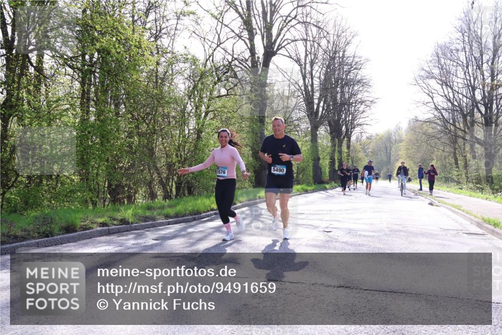 12.04.2026 - 45. Internationalen Wilhelmsburger Insellauf Yannick Fuchs http://msf.ph/oto/9491659 12.04.2026 10:42:36 Laufen 5490, 5576 meine-sportfotos.de