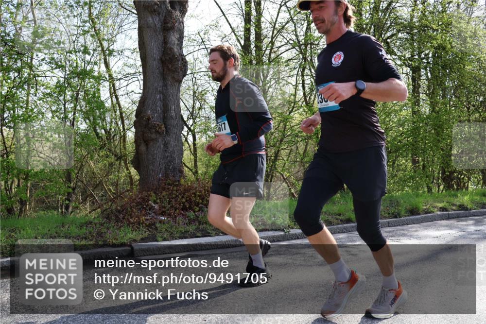 12.04.2026 - 45. Internationalen Wilhelmsburger Insellauf Yannick Fuchs http://msf.ph/oto/9491705 12.04.2026 10:42:47 Laufen 617 meine-sportfotos.de