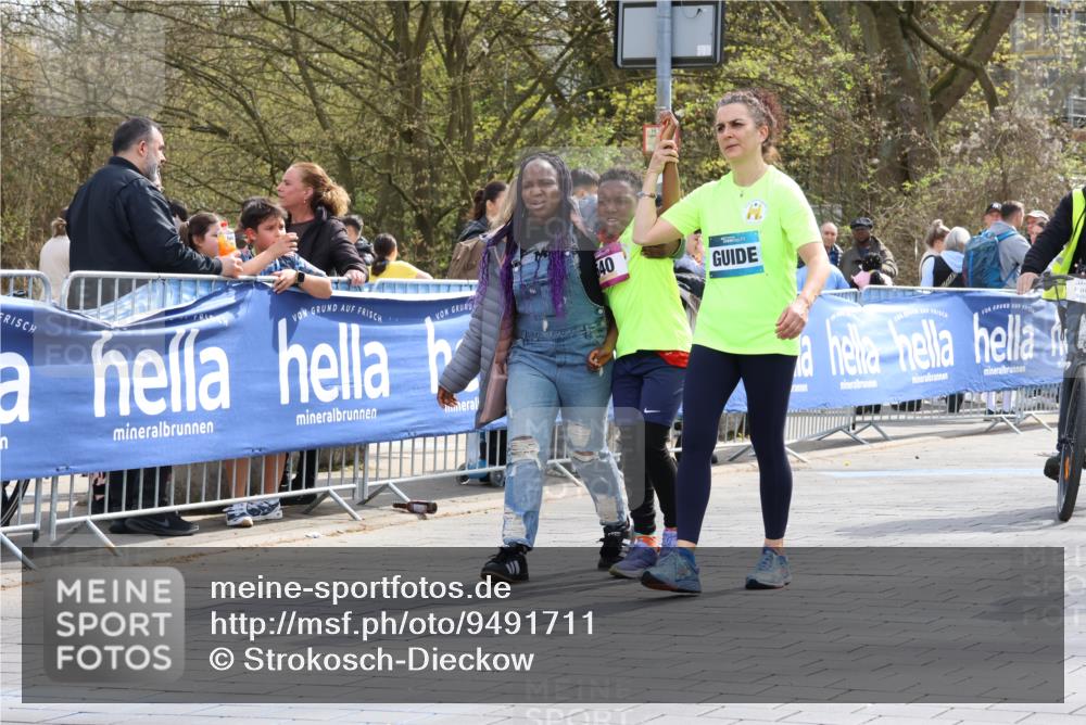 12.04.2026 - 45. Internationalen Wilhelmsburger Insellauf Strokosch-Dieckow http://msf.ph/oto/9491711 12.04.2026 14:56:51 Ziel  meine-sportfotos.de