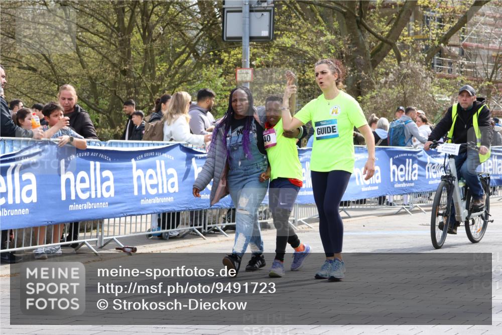 12.04.2026 - 45. Internationalen Wilhelmsburger Insellauf Strokosch-Dieckow http://msf.ph/oto/9491723 12.04.2026 14:56:51 Ziel  meine-sportfotos.de