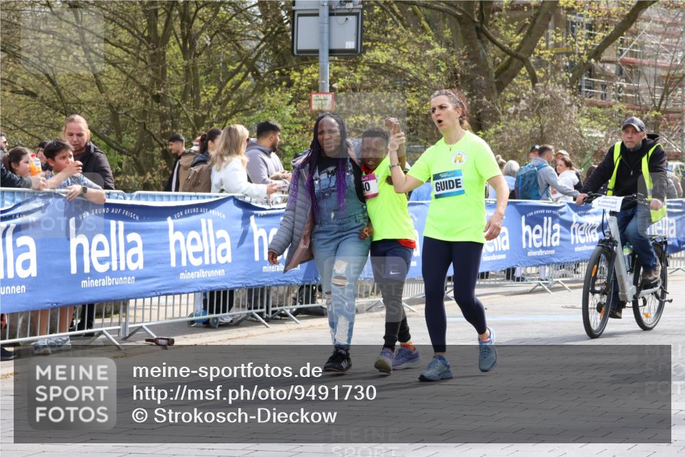 12.04.2026 - 45. Internationalen Wilhelmsburger Insellauf Strokosch-Dieckow http://msf.ph/oto/9491730 12.04.2026 14:56:51 Ziel  meine-sportfotos.de