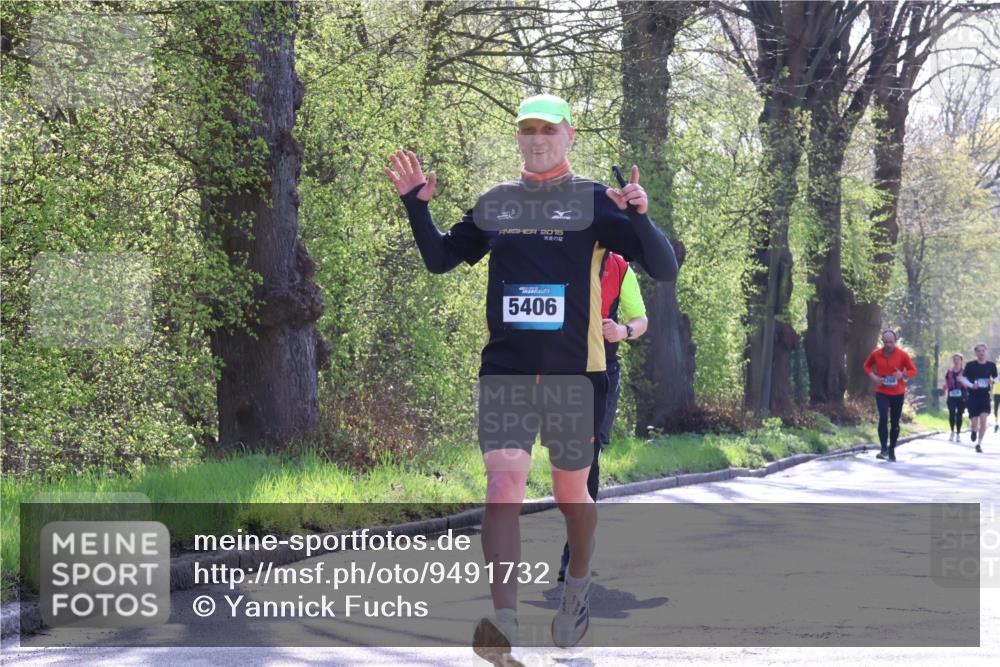 12.04.2026 - 45. Internationalen Wilhelmsburger Insellauf Yannick Fuchs http://msf.ph/oto/9491732 12.04.2026 10:42:53 Laufen 2015, 5406 meine-sportfotos.de