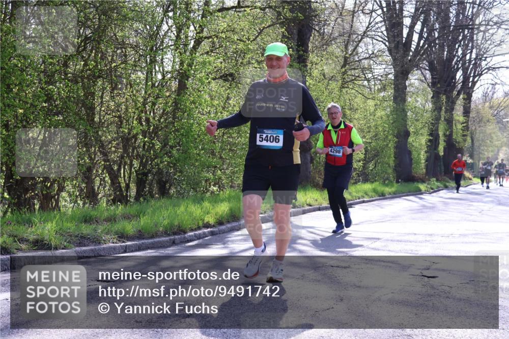12.04.2026 - 45. Internationalen Wilhelmsburger Insellauf Yannick Fuchs http://msf.ph/oto/9491742 12.04.2026 10:42:54 Laufen 2015, 5406, 4298 meine-sportfotos.de