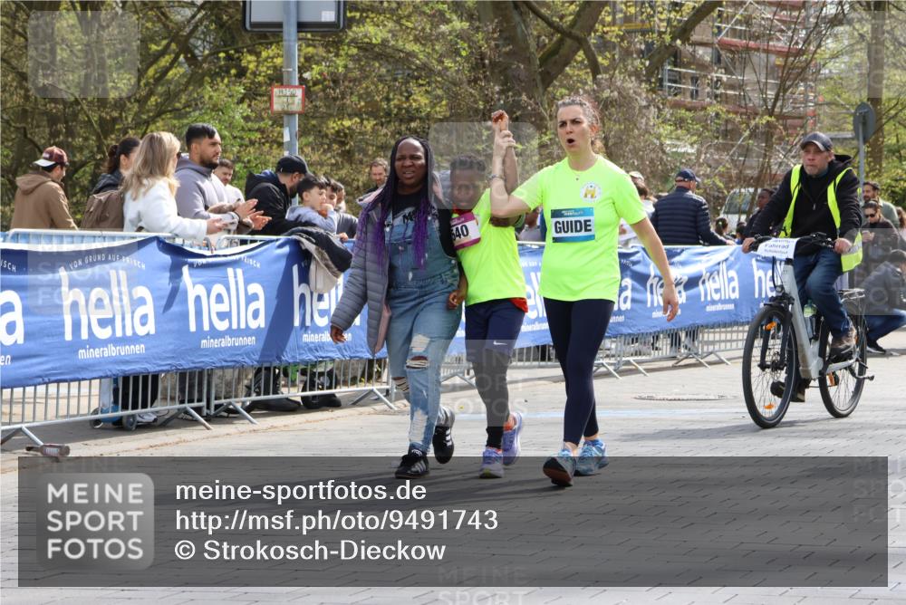 12.04.2026 - 45. Internationalen Wilhelmsburger Insellauf Strokosch-Dieckow http://msf.ph/oto/9491743 12.04.2026 14:56:50 Ziel  meine-sportfotos.de