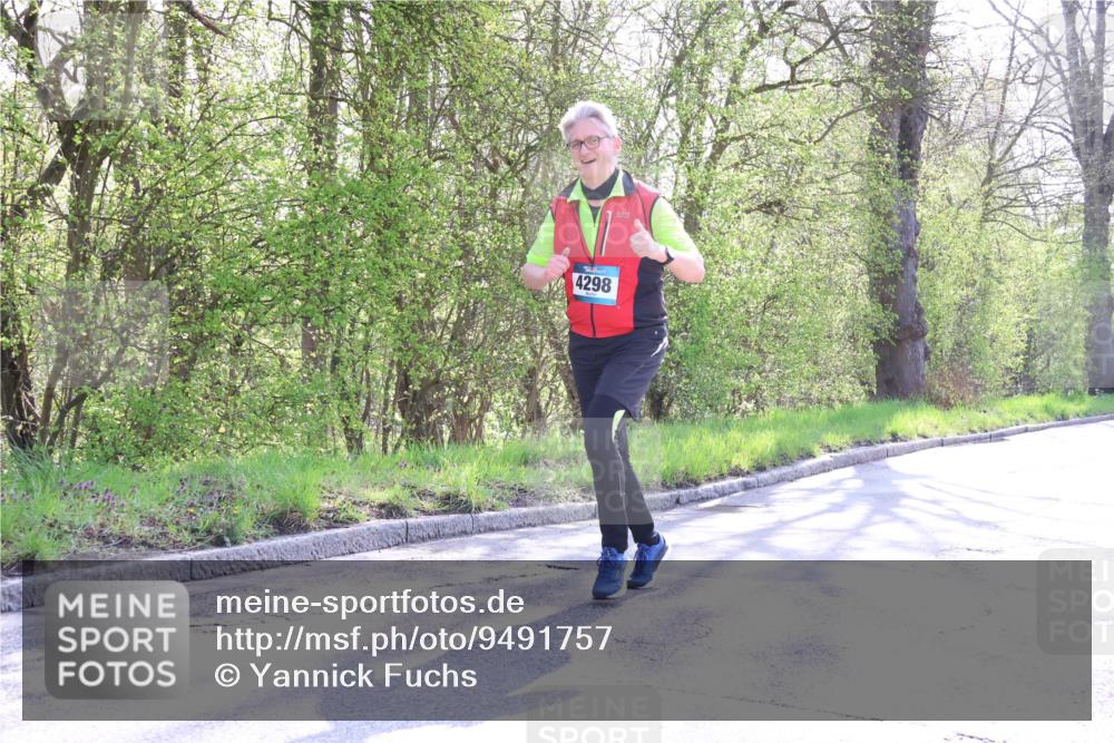 12.04.2026 - 45. Internationalen Wilhelmsburger Insellauf Yannick Fuchs http://msf.ph/oto/9491757 12.04.2026 10:42:57 Laufen 4298 meine-sportfotos.de