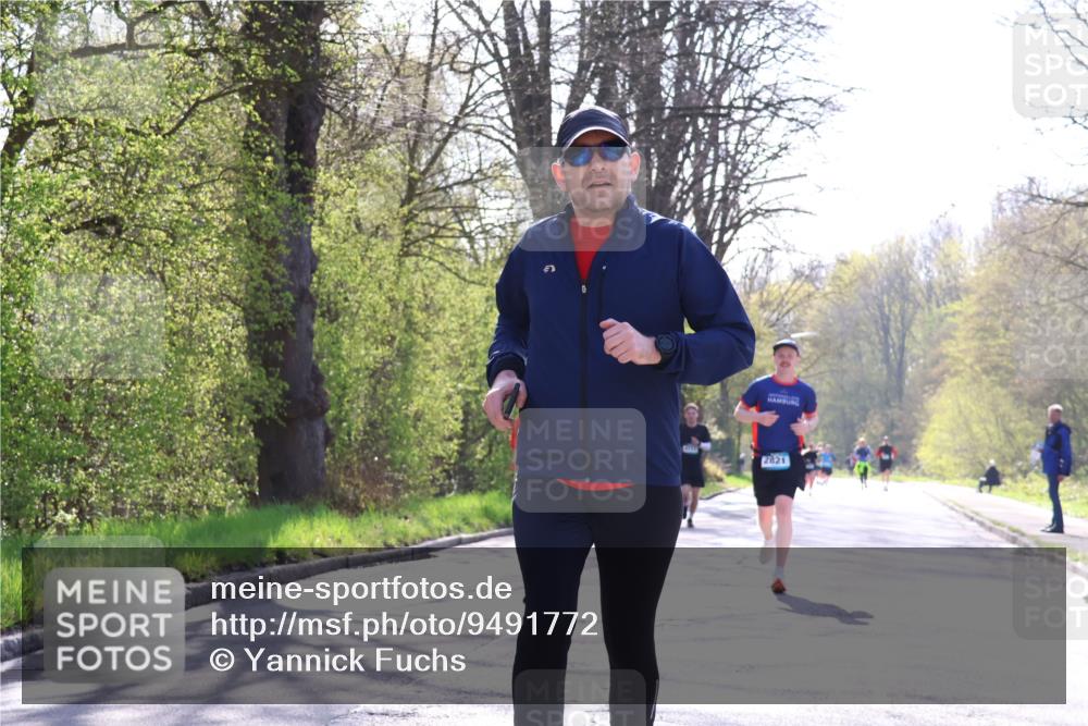 12.04.2026 - 45. Internationalen Wilhelmsburger Insellauf Yannick Fuchs http://msf.ph/oto/9491772 12.04.2026 10:43:00 Laufen 2821 meine-sportfotos.de