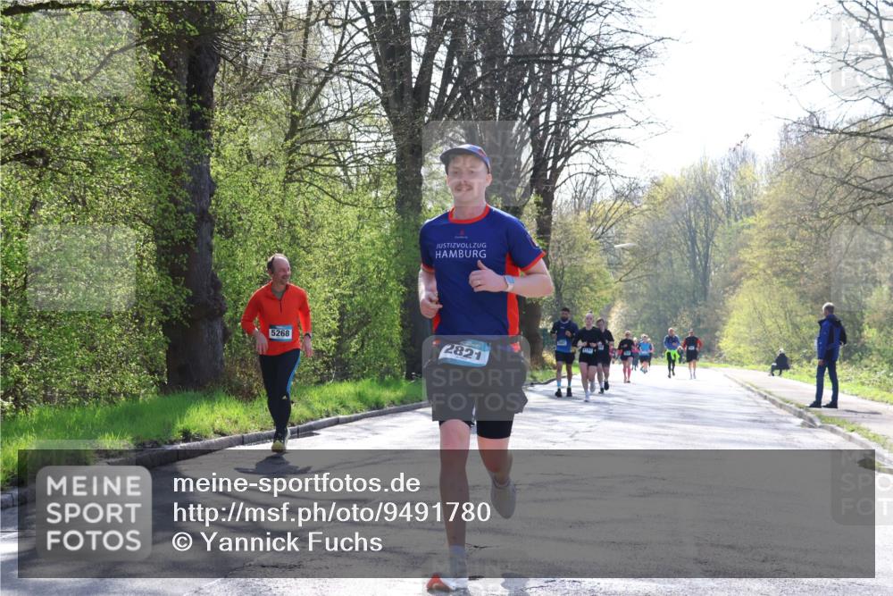 12.04.2026 - 45. Internationalen Wilhelmsburger Insellauf Yannick Fuchs http://msf.ph/oto/9491780 12.04.2026 10:43:03 Laufen 5268, 2821 meine-sportfotos.de