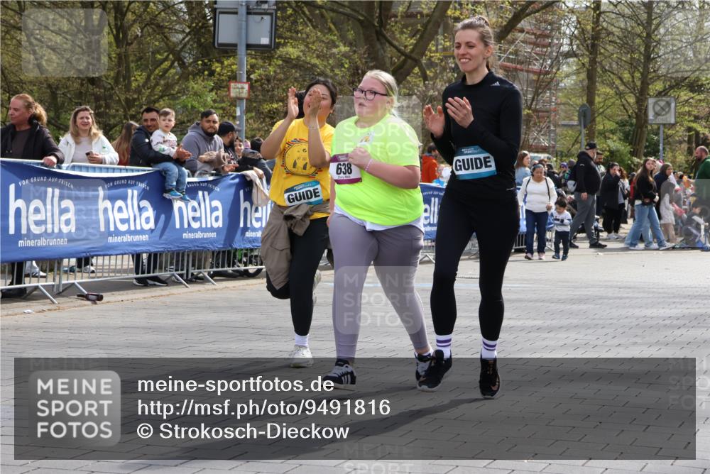 12.04.2026 - 45. Internationalen Wilhelmsburger Insellauf Strokosch-Dieckow http://msf.ph/oto/9491816 12.04.2026 14:55:17 Ziel 638 meine-sportfotos.de