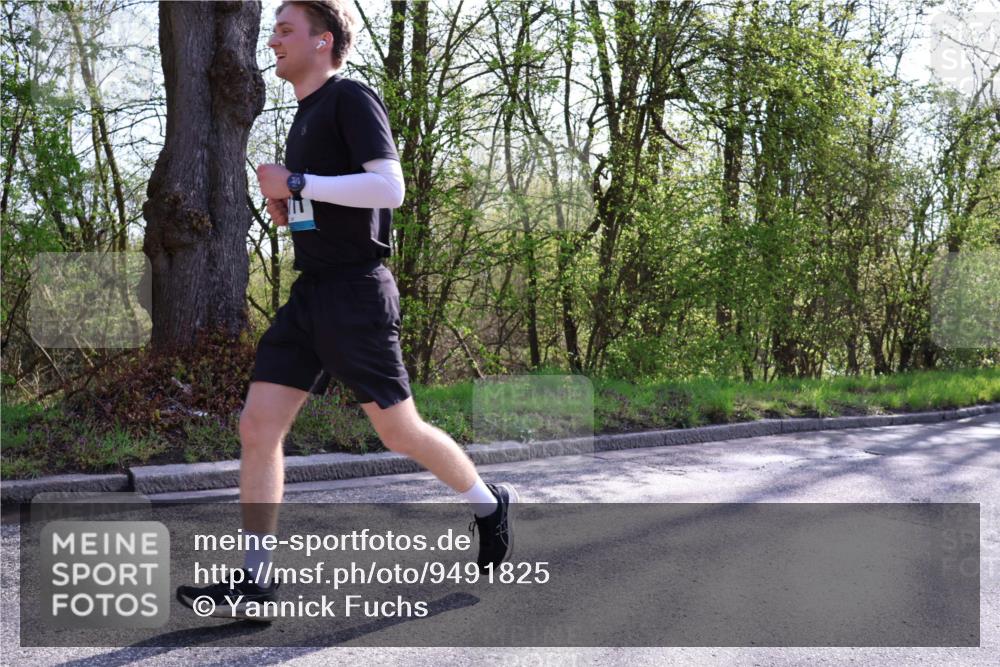 12.04.2026 - 45. Internationalen Wilhelmsburger Insellauf Yannick Fuchs http://msf.ph/oto/9491825 12.04.2026 10:43:10 Laufen  meine-sportfotos.de