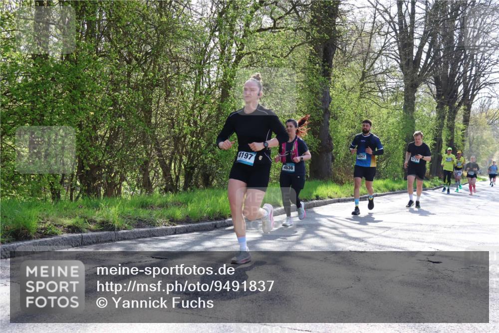 12.04.2026 - 45. Internationalen Wilhelmsburger Insellauf Yannick Fuchs http://msf.ph/oto/9491837 12.04.2026 10:43:12 Laufen 4197, 4636, 5047, 3724 meine-sportfotos.de