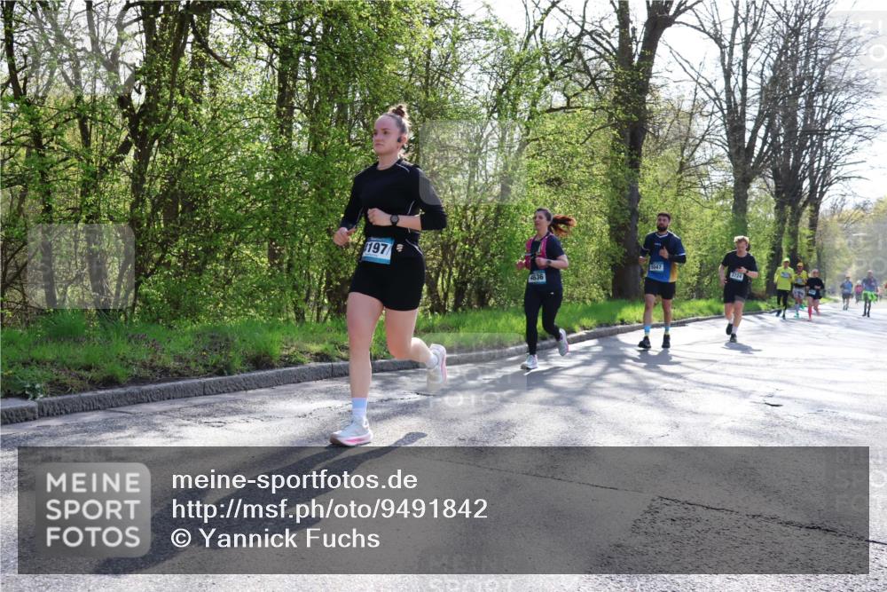 12.04.2026 - 45. Internationalen Wilhelmsburger Insellauf Yannick Fuchs http://msf.ph/oto/9491842 12.04.2026 10:43:13 Laufen 197, 4636, 5047, 3724 meine-sportfotos.de