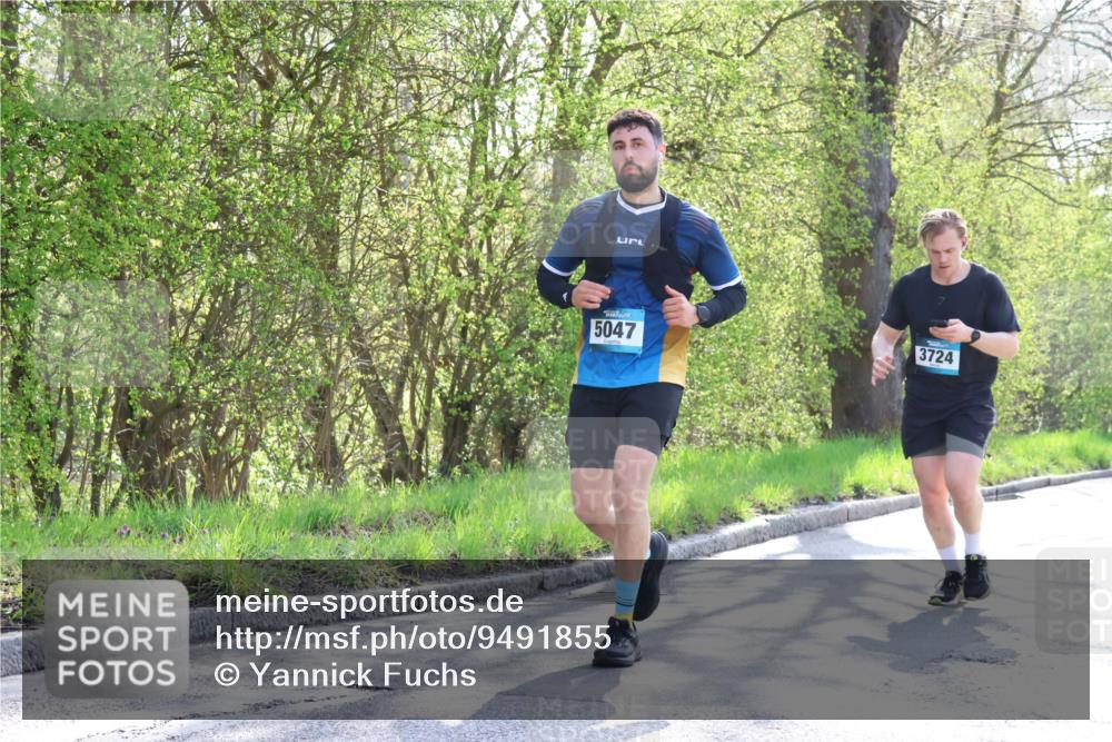 12.04.2026 - 45. Internationalen Wilhelmsburger Insellauf Yannick Fuchs http://msf.ph/oto/9491855 12.04.2026 10:43:15 Laufen 5047, 3724 meine-sportfotos.de