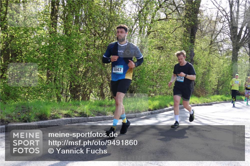12.04.2026 - 45. Internationalen Wilhelmsburger Insellauf Yannick Fuchs http://msf.ph/oto/9491860 12.04.2026 10:43:15 Laufen 5047, 3724, 2921 meine-sportfotos.de