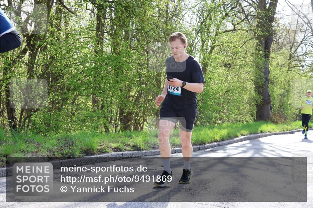12.04.2026 - 45. Internationalen Wilhelmsburger Insellauf Yannick Fuchs http://msf.ph/oto/9491869 12.04.2026 10:43:17 Laufen 3724, 2921 meine-sportfotos.de