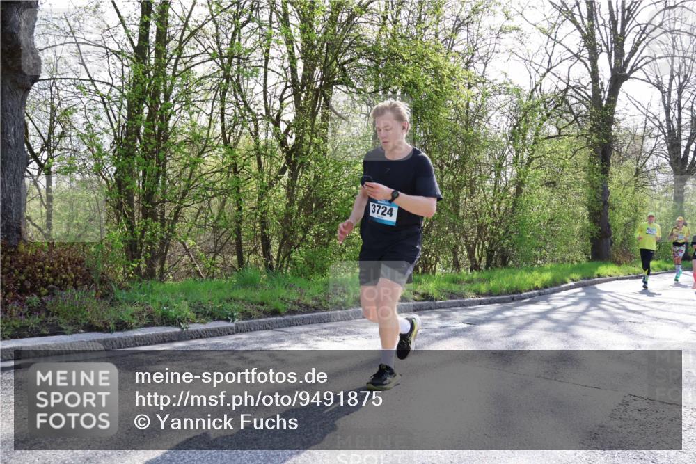 12.04.2026 - 45. Internationalen Wilhelmsburger Insellauf Yannick Fuchs http://msf.ph/oto/9491875 12.04.2026 10:43:17 Laufen 3724 meine-sportfotos.de