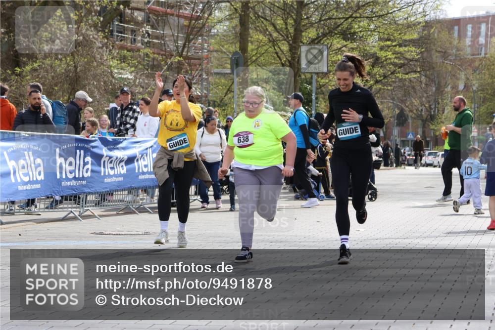 12.04.2026 - 45. Internationalen Wilhelmsburger Insellauf Strokosch-Dieckow http://msf.ph/oto/9491878 12.04.2026 14:55:15 Ziel 638 meine-sportfotos.de