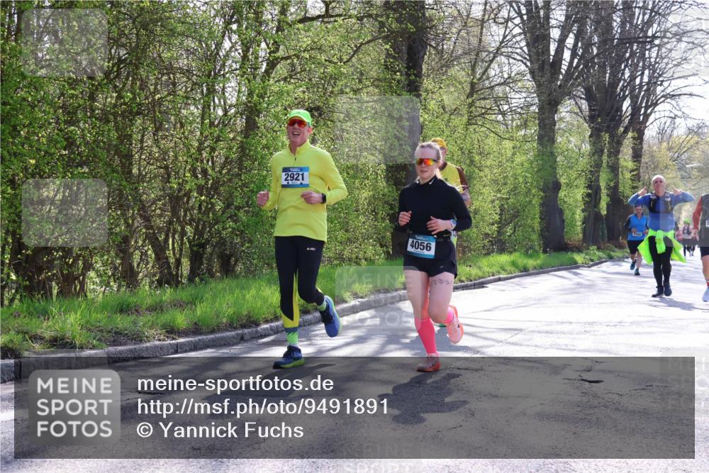 12.04.2026 - 45. Internationalen Wilhelmsburger Insellauf Yannick Fuchs http://msf.ph/oto/9491891 12.04.2026 10:43:20 Laufen 2921, 4056, 2569 meine-sportfotos.de