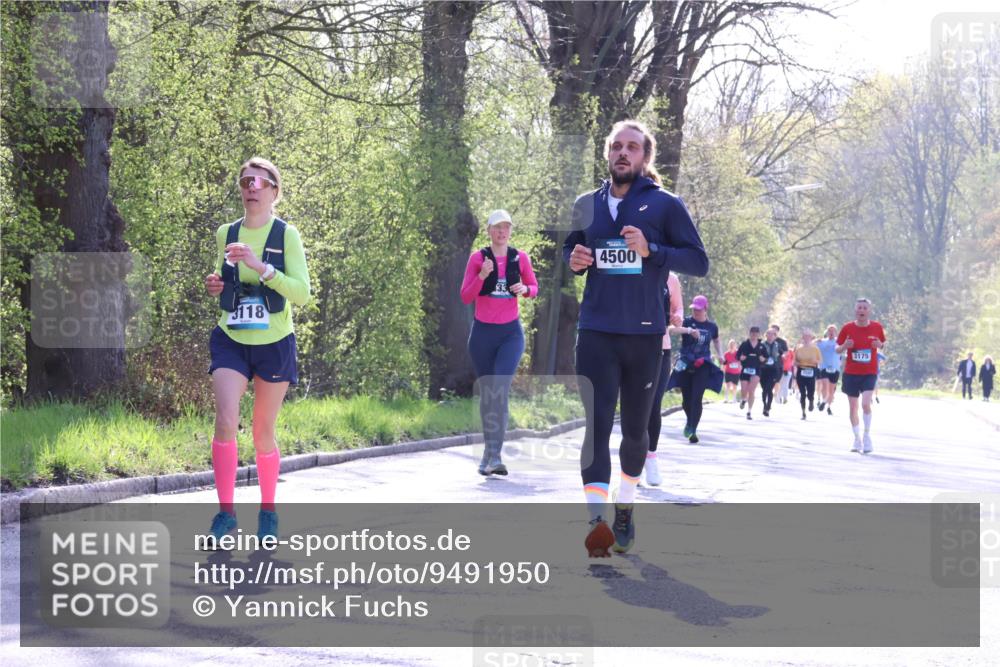 12.04.2026 - 45. Internationalen Wilhelmsburger Insellauf Yannick Fuchs http://msf.ph/oto/9491950 12.04.2026 10:43:30 Laufen 3118, 33, 4500, 3175 meine-sportfotos.de