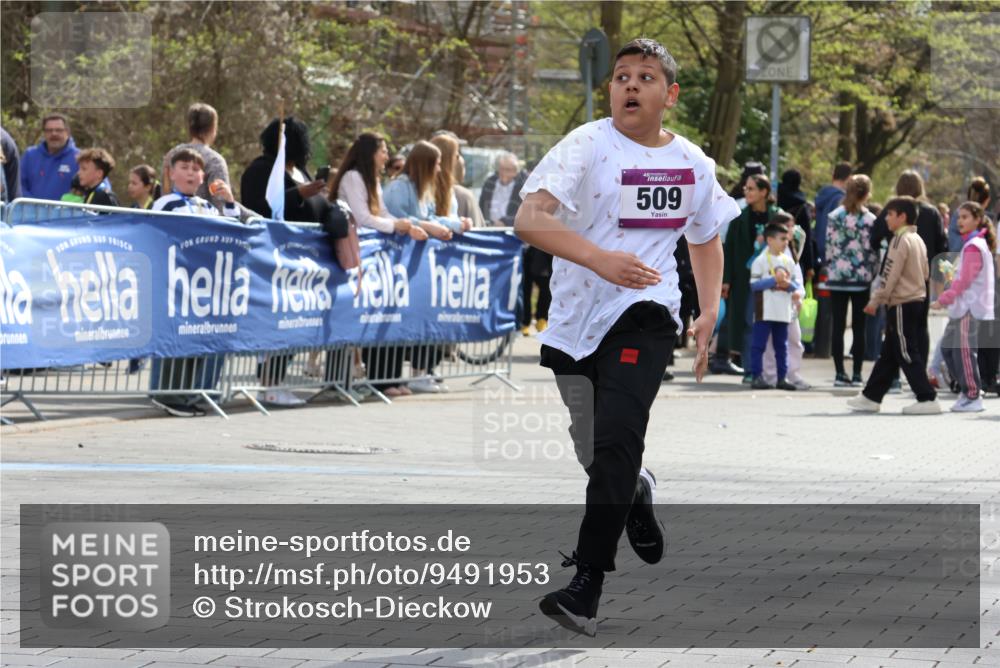 12.04.2026 - 45. Internationalen Wilhelmsburger Insellauf Strokosch-Dieckow http://msf.ph/oto/9491953 12.04.2026 14:52:59 Ziel 1040, 509 meine-sportfotos.de