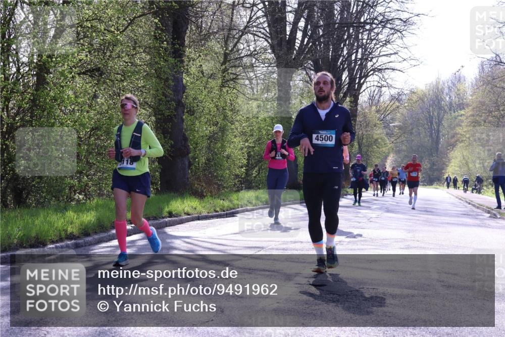 12.04.2026 - 45. Internationalen Wilhelmsburger Insellauf Yannick Fuchs http://msf.ph/oto/9491962 12.04.2026 10:43:32 Laufen 4500, 3175 meine-sportfotos.de