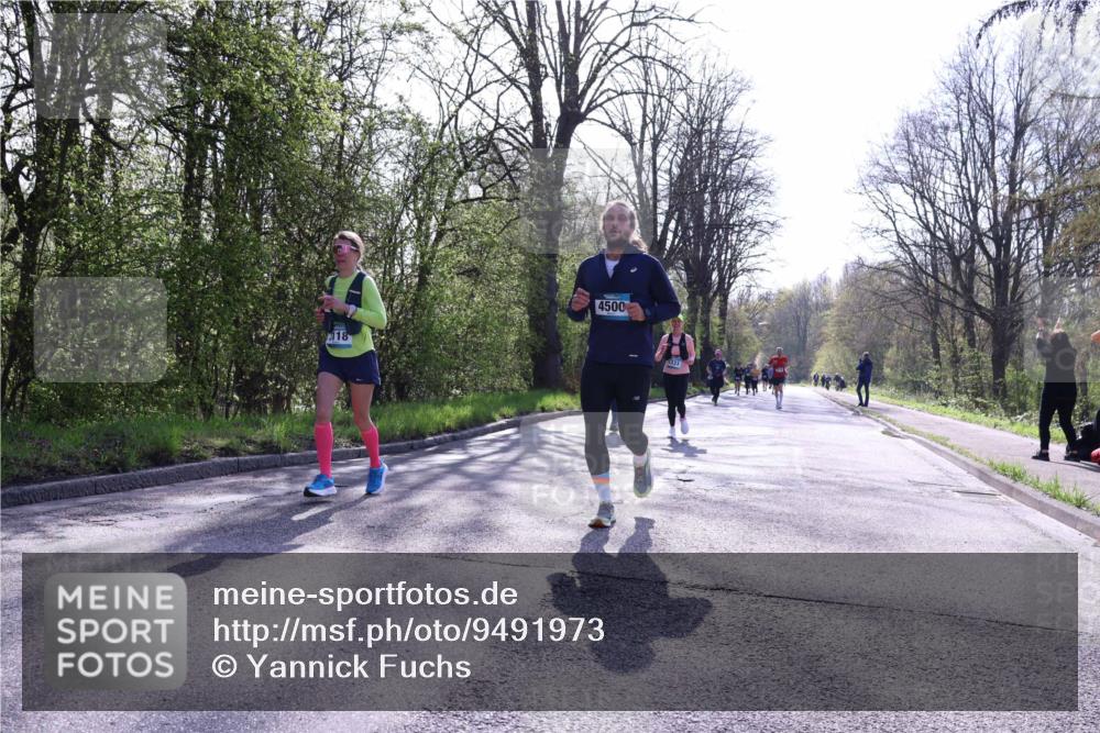12.04.2026 - 45. Internationalen Wilhelmsburger Insellauf Yannick Fuchs http://msf.ph/oto/9491973 12.04.2026 10:43:33 Laufen 4500, 118 meine-sportfotos.de