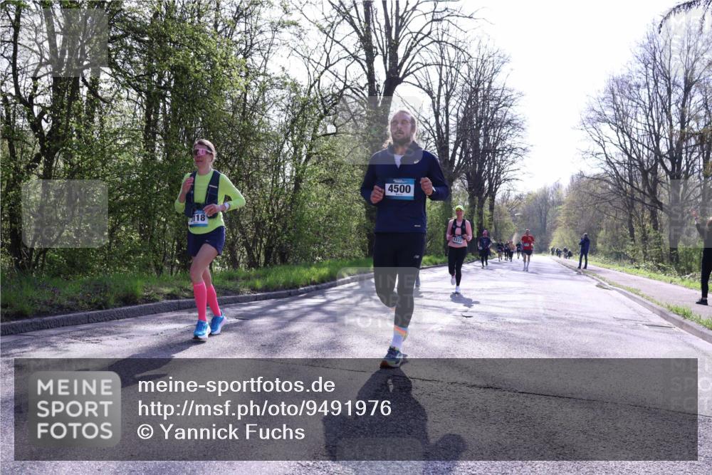 12.04.2026 - 45. Internationalen Wilhelmsburger Insellauf Yannick Fuchs http://msf.ph/oto/9491976 12.04.2026 10:43:33 Laufen 118, 4500, 5333 meine-sportfotos.de