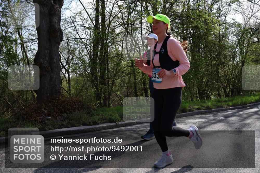 12.04.2026 - 45. Internationalen Wilhelmsburger Insellauf Yannick Fuchs http://msf.ph/oto/9492001 12.04.2026 10:43:37 Laufen 3334 meine-sportfotos.de