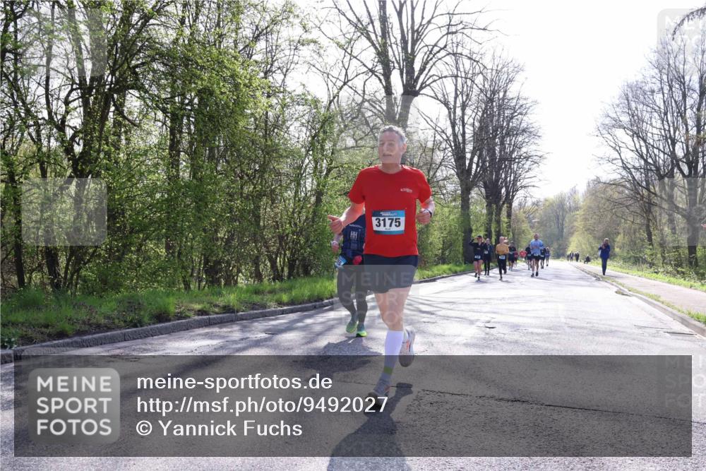 12.04.2026 - 45. Internationalen Wilhelmsburger Insellauf Yannick Fuchs http://msf.ph/oto/9492027 12.04.2026 10:43:41 Laufen 3175 meine-sportfotos.de