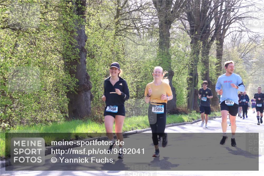 12.04.2026 - 45. Internationalen Wilhelmsburger Insellauf Yannick Fuchs http://msf.ph/oto/9492041 12.04.2026 10:43:43 Laufen 3596, 3580, 2324, 4131, 5771, 5557 meine-sportfotos.de