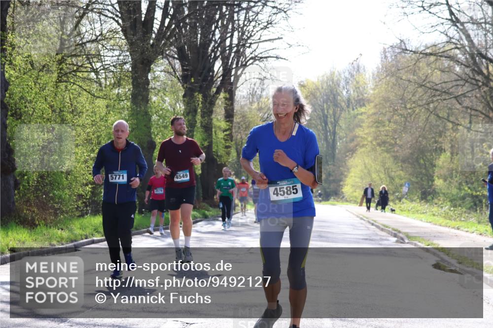 12.04.2026 - 45. Internationalen Wilhelmsburger Insellauf Yannick Fuchs http://msf.ph/oto/9492127 12.04.2026 10:43:56 Laufen 5771, 2579, 4549, 4585 meine-sportfotos.de