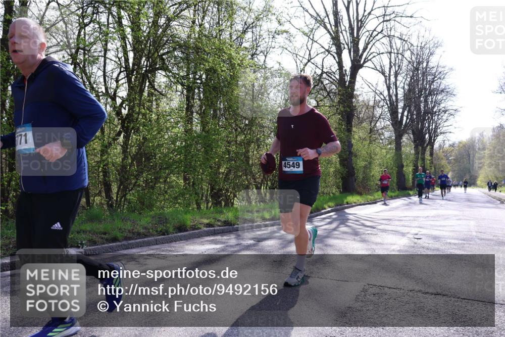 12.04.2026 - 45. Internationalen Wilhelmsburger Insellauf Yannick Fuchs http://msf.ph/oto/9492156 12.04.2026 10:44:00 Laufen 171, 4549 meine-sportfotos.de