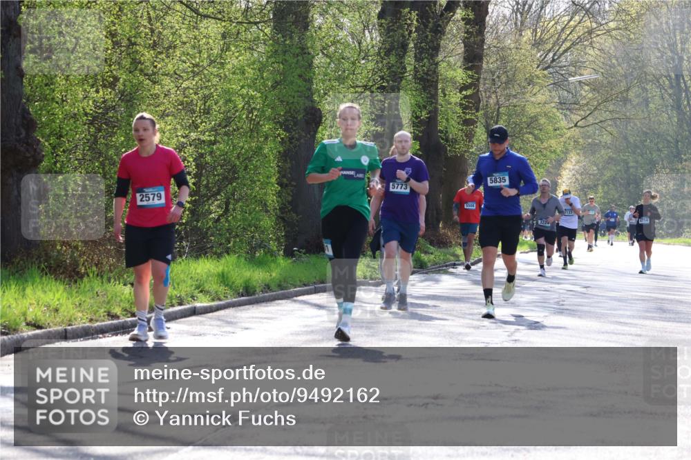 12.04.2026 - 45. Internationalen Wilhelmsburger Insellauf Yannick Fuchs http://msf.ph/oto/9492162 12.04.2026 10:44:01 Laufen 2579, 5773, 5508, 5835, 3224, 2133, 4714 meine-sportfotos.de