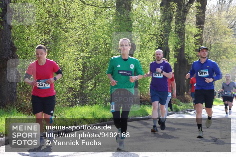 12.04.2026 - 45. Internationalen Wilhelmsburger Insellauf Yannick Fuchs http://msf.ph/oto/9492168 12.04.2026 10:44:02 Laufen 2579, 01, 5773, 5835, 3224 meine-sportfotos.de