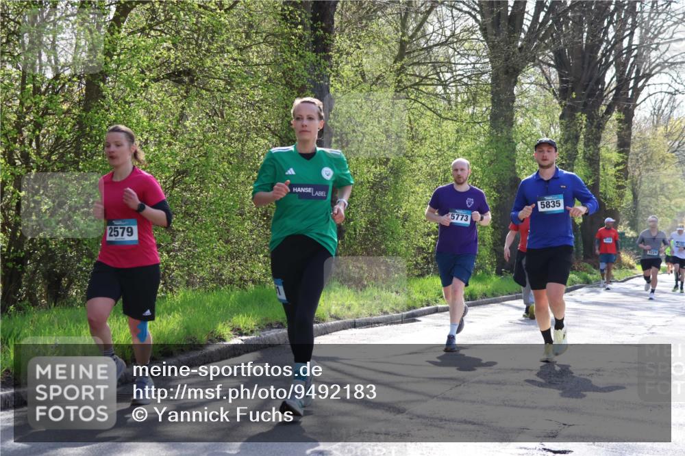 12.04.2026 - 45. Internationalen Wilhelmsburger Insellauf Yannick Fuchs http://msf.ph/oto/9492183 12.04.2026 10:44:05 Laufen 2579, 5773, 5835, 3224 meine-sportfotos.de