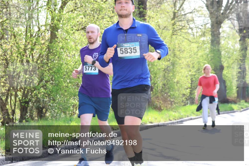 12.04.2026 - 45. Internationalen Wilhelmsburger Insellauf Yannick Fuchs http://msf.ph/oto/9492198 12.04.2026 10:44:07 Laufen 5773, 5835 meine-sportfotos.de