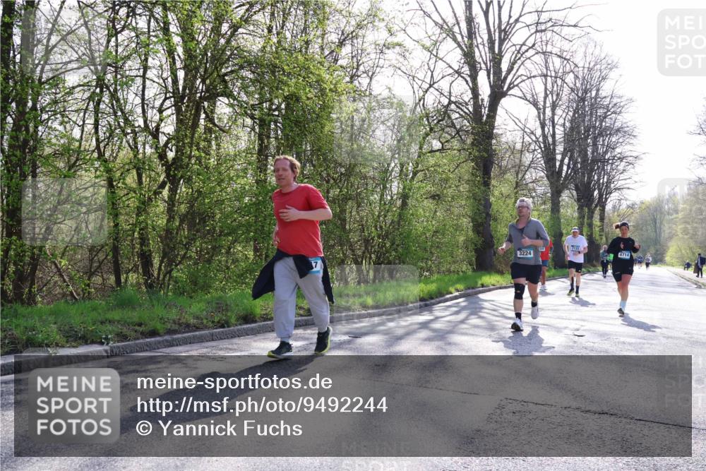 12.04.2026 - 45. Internationalen Wilhelmsburger Insellauf Yannick Fuchs http://msf.ph/oto/9492244 12.04.2026 10:44:14 Laufen 7, 3224, 4714 meine-sportfotos.de