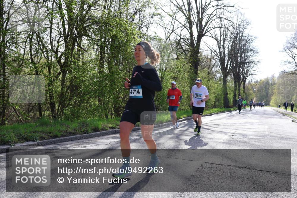 12.04.2026 - 45. Internationalen Wilhelmsburger Insellauf Yannick Fuchs http://msf.ph/oto/9492263 12.04.2026 10:44:16 Laufen 4714, 5508, 2133 meine-sportfotos.de