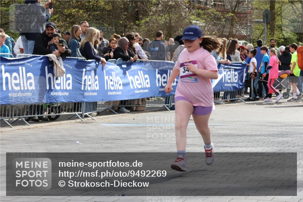 12.04.2026 - 45. Internationalen Wilhelmsburger Insellauf Strokosch-Dieckow http://msf.ph/oto/9492269 12.04.2026 14:52:01 Ziel 520, 350, 892, 490, 114, 341 meine-sportfotos.de