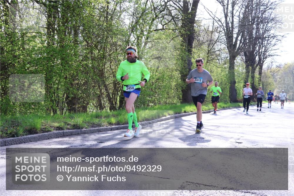 12.04.2026 - 45. Internationalen Wilhelmsburger Insellauf Yannick Fuchs http://msf.ph/oto/9492329 12.04.2026 10:44:28 Laufen 2458, 5512, 4155 meine-sportfotos.de