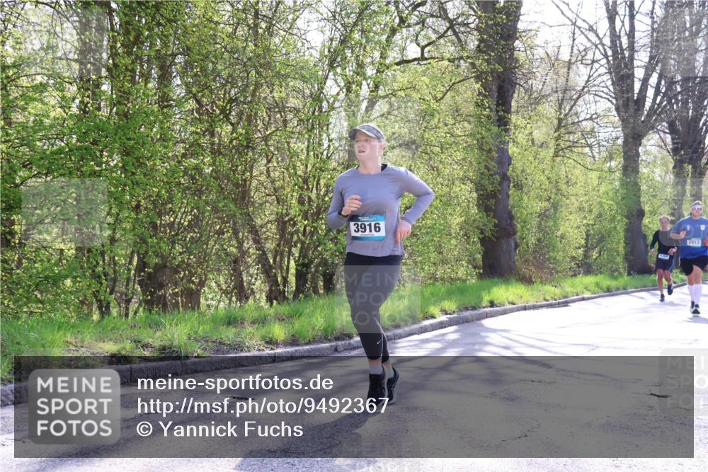 12.04.2026 - 45. Internationalen Wilhelmsburger Insellauf Yannick Fuchs http://msf.ph/oto/9492367 12.04.2026 10:44:34 Laufen 3916, 4388, 2913 meine-sportfotos.de