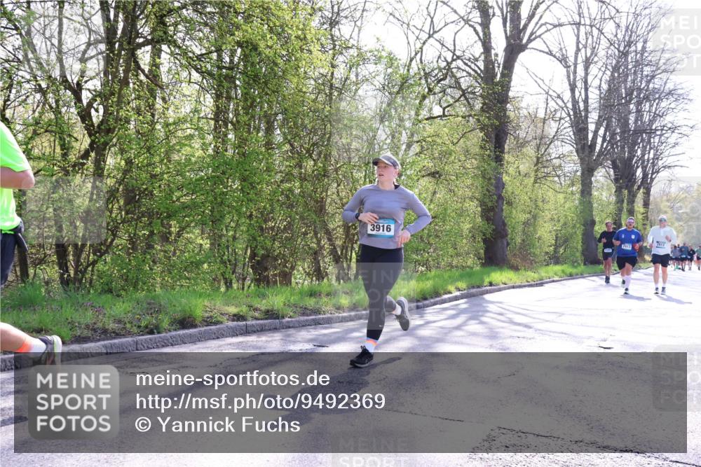 12.04.2026 - 45. Internationalen Wilhelmsburger Insellauf Yannick Fuchs http://msf.ph/oto/9492369 12.04.2026 10:44:35 Laufen 3916, 2913, 7912 meine-sportfotos.de