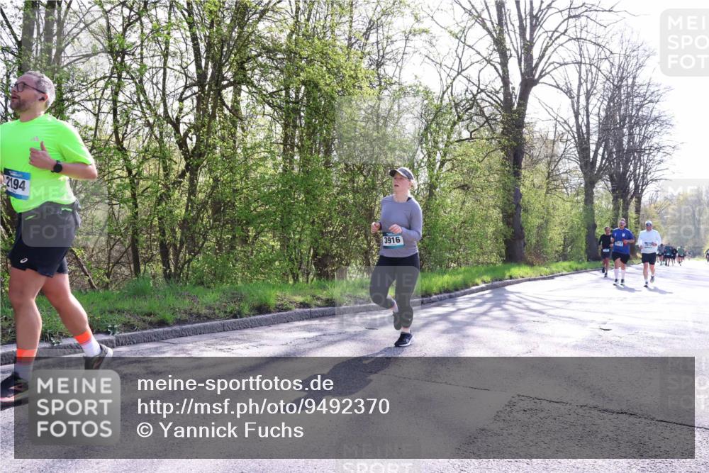 12.04.2026 - 45. Internationalen Wilhelmsburger Insellauf Yannick Fuchs http://msf.ph/oto/9492370 12.04.2026 10:44:35 Laufen 2194, 3916, 2913 meine-sportfotos.de