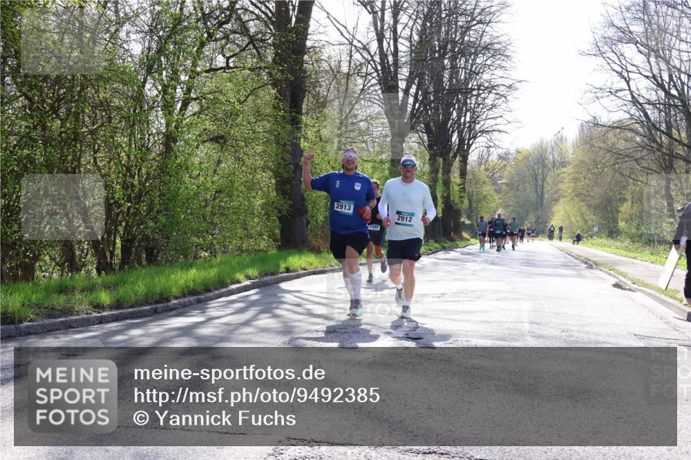 12.04.2026 - 45. Internationalen Wilhelmsburger Insellauf Yannick Fuchs http://msf.ph/oto/9492385 12.04.2026 10:44:37 Laufen 2913, 4388, 2912 meine-sportfotos.de