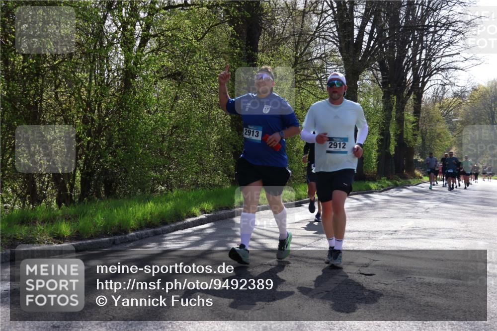 12.04.2026 - 45. Internationalen Wilhelmsburger Insellauf Yannick Fuchs http://msf.ph/oto/9492389 12.04.2026 10:44:38 Laufen 2913, 2912 meine-sportfotos.de