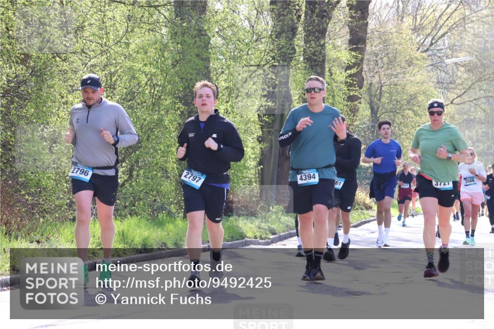 12.04.2026 - 45. Internationalen Wilhelmsburger Insellauf Yannick Fuchs http://msf.ph/oto/9492425 12.04.2026 10:44:46 Laufen 2796, 2797, 4394, 61, 2915, 3721, 3568 meine-sportfotos.de