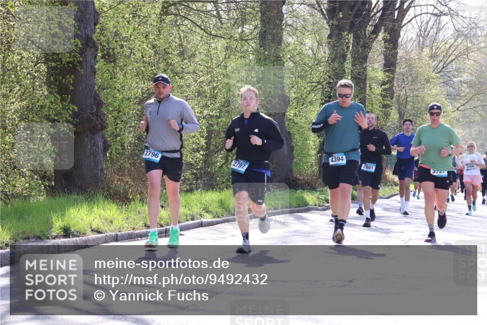 12.04.2026 - 45. Internationalen Wilhelmsburger Insellauf Yannick Fuchs http://msf.ph/oto/9492432 12.04.2026 10:44:47 Laufen 2797, 2796, 4394, 2861, 3568, 3721 meine-sportfotos.de