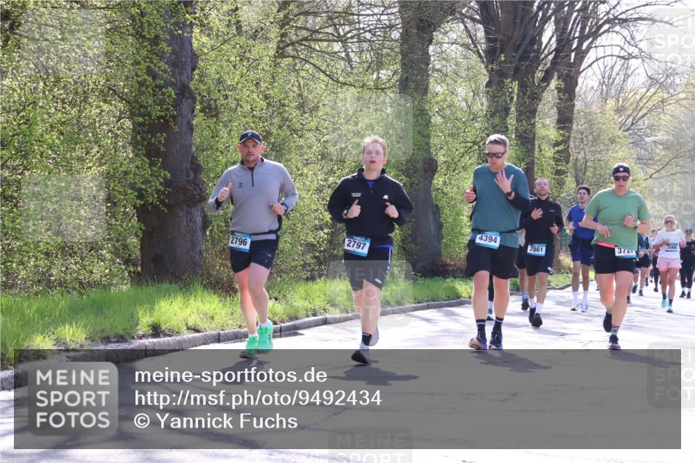 12.04.2026 - 45. Internationalen Wilhelmsburger Insellauf Yannick Fuchs http://msf.ph/oto/9492434 12.04.2026 10:44:47 Laufen 2797, 2796, 4394, 3568, 2861, 374 meine-sportfotos.de